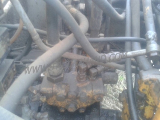 รถแบคโฮ HITACHI