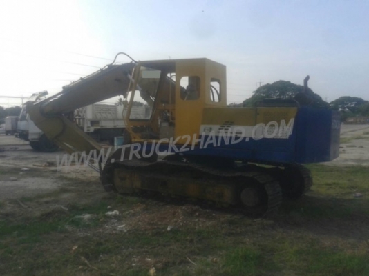 รถแบคโฮ HITACHI