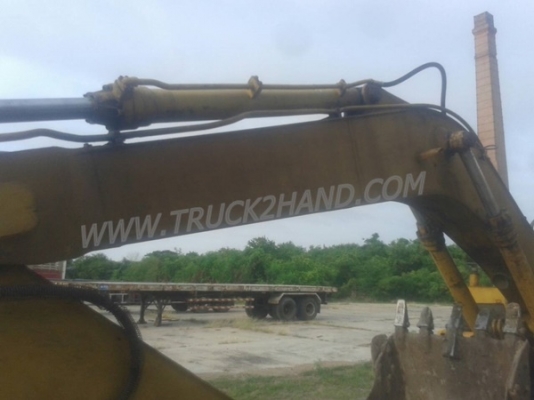 รถแบคโฮ HITACHI