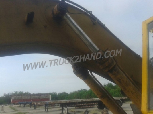 รถแบคโฮ HITACHI