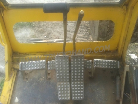 รถแบคโฮ HITACHI