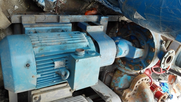 ปั้มน้ำ ดูดเข้า 5 นิ้วออก 3 นิ้ว มอเตอร์ 50 แรง มอเตอร์ 3 สายไฟ 3 เฟท 380 แอ็ม