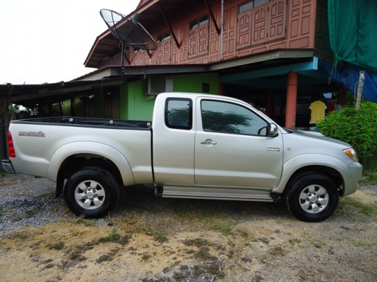 กระบะ vigo  3.0 สภาพดีพร้อมใช้ เจ้าของขายเอง สภาพดี เครื่องดี  ช่วงล่างแน่น ยางดี 4เส้น  ไม่เคยใช้งานหนัก