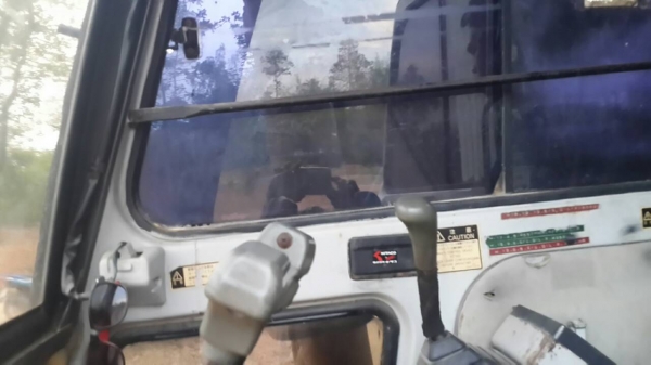 ขายแบ็คโฮ100-3โกเบลโก้ รถนอก ดูรถที่หน้างาน บอร์ดี้สวย เอกสนรอินวอยน์0857698049 0887115178