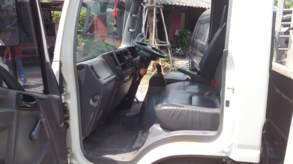 ขายรถบรรทุกสี่ล้อ ISUZU ELF 130