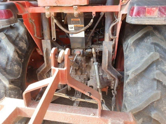 ขาย  L4508. รถสวยพร้อมใช้  แถมอุปกรณ์ 2 ชิ้น ผานดันหน้าและ ผานพรวน