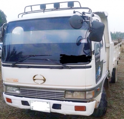 HINO FD 195 HP HO7D หกล้อดั๊มพ์ กระบะดั๊มพ์เหล็ก 5 ตันความยาว 3.60 เมตรสภาพดีพร้อมบรรทุกหนักได้เลย เครื่องแน่นดีแรงดีไม่มีเยิ้ม หัวเก๋งสมอทองภายในเก๋งคอนโซลสวยครบ พวงมาลัยเพาเวอร์ ระบบเบรคทริ๊ปฟี้ครบครัน ช่วงล่างแน่นดีคัชซีสวยไม่มีแตกไม่มีบวม ยาง 8.25 ขอบ