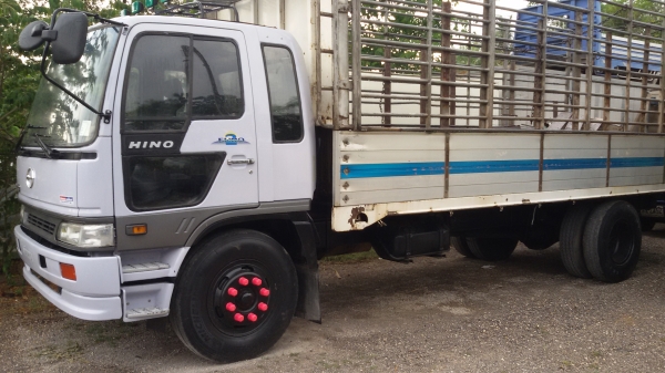 ขายรถ 6 ล้อใหญ่ HINO สิงไฮเทคFF3H195แรงม้า สภาพสวยเดิม เครื่องดี คัชชีสวย ยาว 6.50 รถห้างแท้ พร้อมใช้งานเลยครับ ม ขายรถ 6 ล้อใหญ่ HINO สิงไฮเทคFF3H195แรงม้า สภาพสวยเดิม เครื่องดี คัชชีสวย ยาว 6.50 รถห้างแท้ พร้อมใช้งานเลยครับ ม