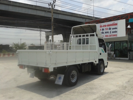 ขาย ISUZU NKR 115 แรงม้า ยาว 3.10 เมตร กระบะคาร์โก้ ปี 2552 สภาพดี คัชซีสวย ยางดี พร้อมใช้ สนใจสอบถามเพิ่มเติม ที่ 081-4825911 คุณพิมพ์ใจ 085-0097969 คุณรุ่ง