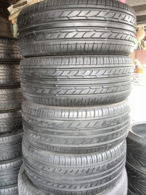 ขายยาง YOKOHAMA EARTH-1 195-55-15 ปี11 ดอกหนา เนื้อนิ่ม ชุดละ 3,900 บาท