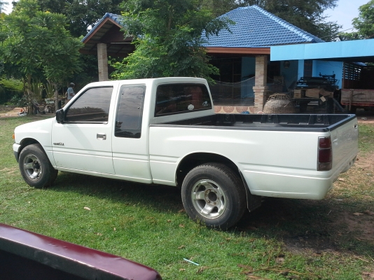 ขาย อิซูซุมังกรทอง รถบ้านนะคร้าบเอาไปเลย109000ร้อนๆรีบเลยราคานี้แค่อาทิตย์เดียวเท่านั้น (รถอยู่ลำปลายมาศบุรีรัมย์) เครื่องเยี่ยมช่วงล่างเยี่ยม นอกในสวย เอกสารโอน รถพร้อมใช้งานถูกๆสนใจ0817915677