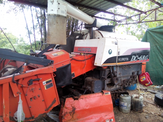 รถเกี่ยวคูโบต้า68