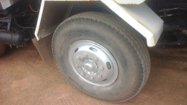 ขายด่วนรถ12ล้อGIGAดั้มเครือง360แรงม้าปี56รถสวยเดิมยางดี