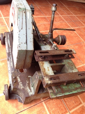 แท่นตัด winner