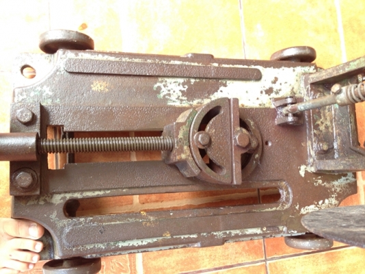 แท่นตัด winner