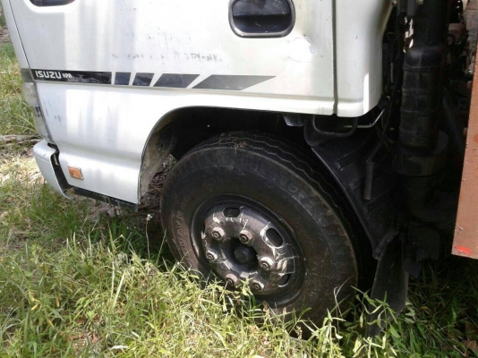 หกล้อดั้ม อีซูชุ NPR130โบว์ ดั้ม กะบะพื้นเรียบ สภาพดีสวยพร้อมใช้งาน มี 2คัน  ราคา 350,000บ ราคาถูกๆ ((รถไม่มี เล่มทะเบียน นะครับ)) มีเอกสารซื้อขายกับเจ้าของรถโดยตรง