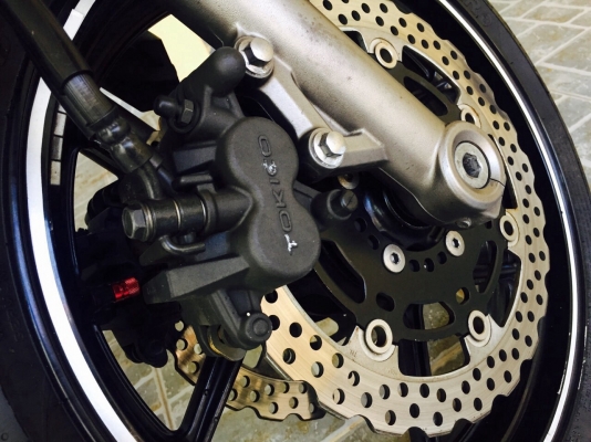 ขายค่ะ kawasaki ER6N 650 cc ปี 2009 มีเล่มทะเบียนถูกต้องคะ พร้อมโอน