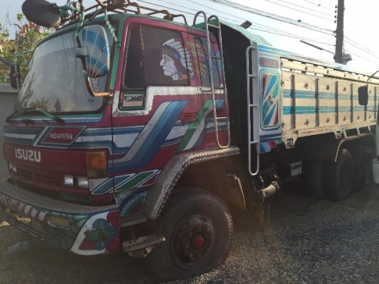 ขายรถบรรทุกมือสอง คุณภาพเยี่ยม สภาพดีทุกคัน