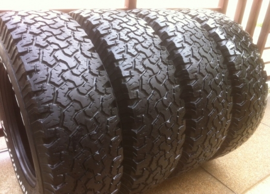 ยาง All BF goodrich 30 9.5 R15 ปลายปี11 ดอกคม ไม่ปะไม่บวม