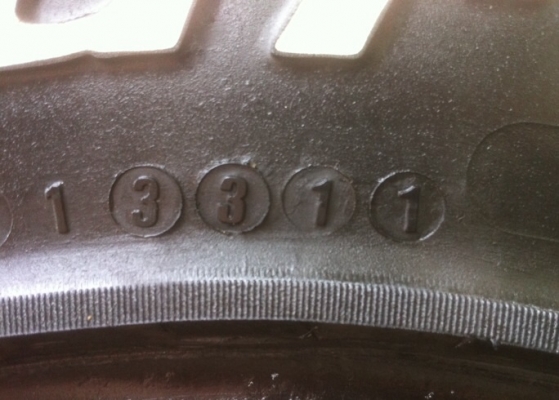 ยาง All BF goodrich 30 9.5 R15 ปลายปี11 ดอกคม ไม่ปะไม่บวม