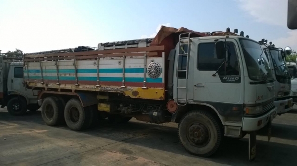 ขาย 10 ล้อดั้ม HINO FM3H เครื่อง HO7D 195 แรงม้า คัสซีสวย เกียร์เดิม สโลว์เดิม กระบะต้องเก็บหน่อย ทะเบียนพร้อมโอนครับ ขาย 10 ล้อดั้ม HINO FM3H เครื่อง HO7D 195 แรงม้า คัสซีสวย เกียร์เดิม สโลว์เดิม กระบะต้องเก็บหน่อย ทะเบียนพร้อมโอนครับ