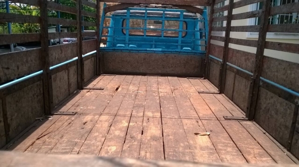 ขาย 6 ล้อ ISUZU 85 แรงม้า กระบะยาว 4.20 เมตร คัสซีสวยใช้ได้ คอกไม้พร้อมบรรทุก ทะเบียนพร้อมโอนครับ