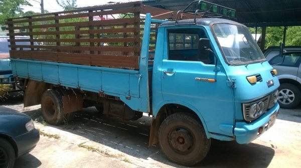 ขาย 6 ล้อ ISUZU 85 แรงม้า กระบะยาว 4.20 เมตร คัสซีสวยใช้ได้ คอกไม้พร้อมบรรทุก ทะเบียนพร้อมโอนครับ