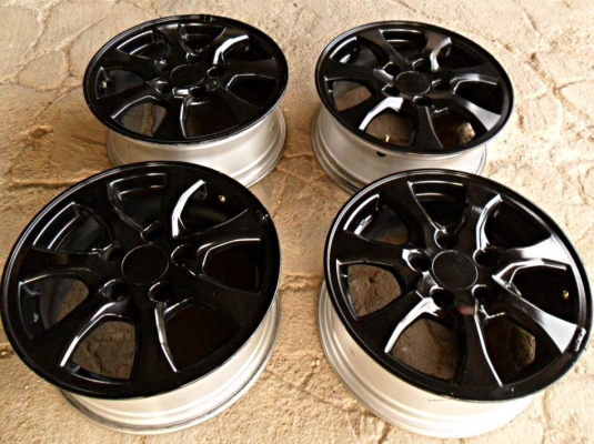 แม็กซิ่ง ขอบ15- 5รู114 สีดำมัน (4วง3,400บ.) แม็กซิ่ง ขอบ15- 5รู114 สีดำมัน (4วง3,400บ.)