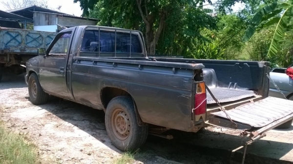 ขาย NISSAN BIG M ปี 36 เครื่อง BD25 คัสซีมีปะนิดหน่อย ทะเบียนพร้อมชุดโอนครบ ราคาต่อรองกันได้ครับ ขาย NISSAN BIG M ปี 36 เครื่อง BD25 คัสซีมีปะนิดหน่อย ทะเบียนพร้อมชุดโอนครบ ราคาต่อรองกันได้ครับ