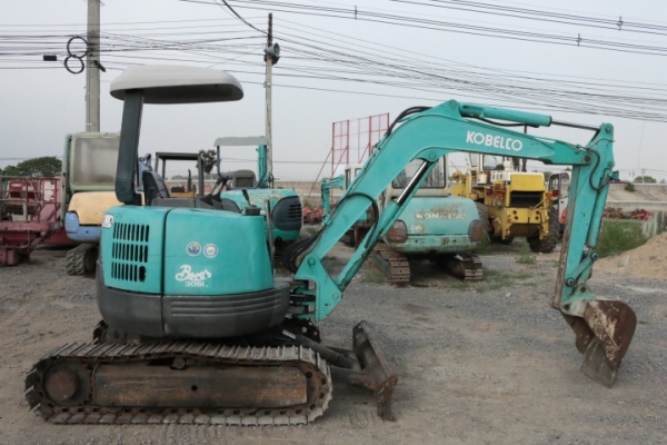 สินค้ามาถึงแล้ว Kobelco SK30SR เก่านอกแท้ เครื่องแน่นปั็มแรง