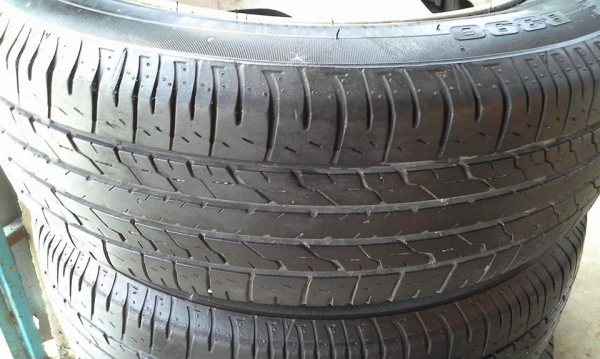 ขายล้อ 15" 5/114.3 พร้อมยางปี 11 ทั้งชุด 3.500