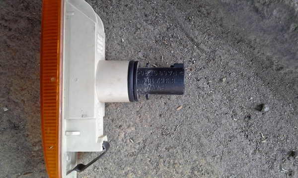 ขายไฟท้าย+ไฟมุม+ไฟแก้ม  ของ BMW E46 ราคา 1500 ให้หมด