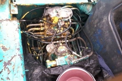 KOBELCO MARK II SK 120 รถบอดี้สวยพร้อมทำงานได้เลยครับ เครื่องยนต์เดิมๆปั๊มเดิมไม่มีเยิ้มทำงานไม่โหลดครับ ภายในเก๋งสะอาดสวยใช้งานง่ายคล่องตัวดี ภายนอกบูมอาร์มสวยมากไม่มีปะ ช่วงล่างแน่นดี เฟลมสวยไม่ผุ โรลเลอร์โซ่ใบแทรกสภาพดีประมาณ 60\% พร้อมใช้งาน เอกสารสัญญ