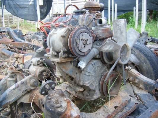 ขาย แชชซีพร้อมเครื่อง+เกียร์ ทะเบียนโอนได้ เอกสารพร้อม ครับ