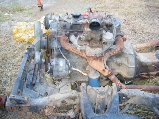 ขาย แชชซีพร้อมเครื่อง+เกียร์ ทะเบียนโอนได้ เอกสารพร้อม ครับ