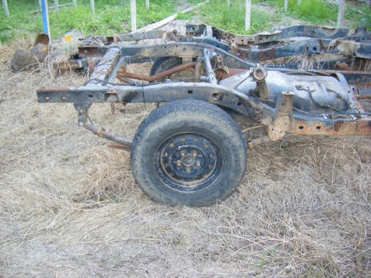 ขาย แชชซีพร้อมเครื่อง+เกียร์ ทะเบียนโอนได้ เอกสารพร้อม ครับ