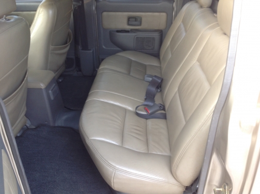 ...อีซูซุดาก้อนอาย สี่ประตู ปี 2001 เครื่อง 3000 ขับสอง มือเดียวป้ายแดง ใช้มา 16xxxx กิโล แท้ๆ ...อีซูซุดาก้อนอาย สี่ประตู ปี 2001 เครื่อง 3000 ขับสอง มือเดียวป้ายแดง ใช้มา 16xxxx กิโล แท้ๆ