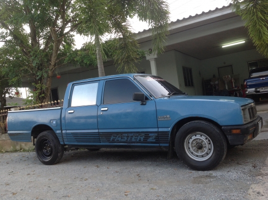 ..อีซูซุ เคบีสี่ประตู เครื่อง 2200 พวงมาลัยเพาเวอร์ ใช้ในครอบครัว เข้าไร่ เข้าสวนสุด จาคุ้มคับ ..อีซูซุ เคบีสี่ประตู เครื่อง 2200 พวงมาลัยเพาเวอร์ ใช้ในครอบครัว เข้าไร่ เข้าสวนสุด จาคุ้มคับ