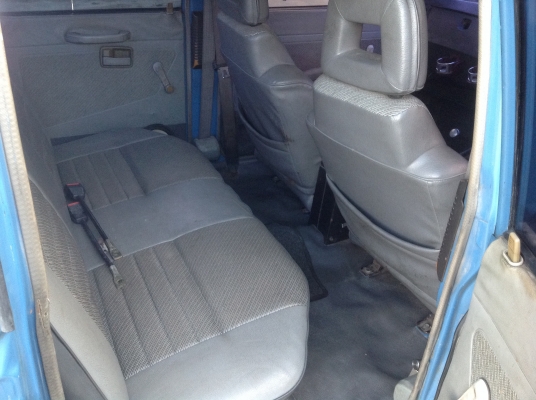 ..อีซูซุ เคบีสี่ประตู เครื่อง 2200 พวงมาลัยเพาเวอร์ ใช้ในครอบครัว เข้าไร่ เข้าสวนสุด จาคุ้มคับ ..อีซูซุ เคบีสี่ประตู เครื่อง 2200 พวงมาลัยเพาเวอร์ ใช้ในครอบครัว เข้าไร่ เข้าสวนสุด จาคุ้มคับ