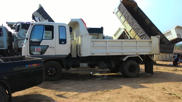 ขายหกล้อดั้ม ฮีโน่ 195 แรงม้า