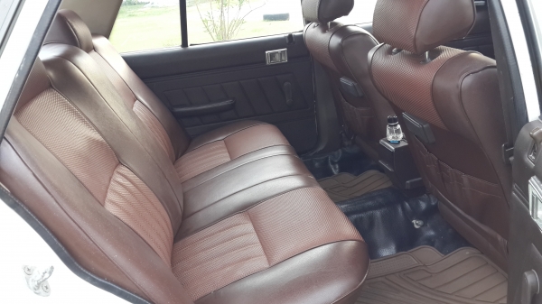 รถคลาสสิคคาร์ ที่สภาพเดิม สมบูรณ์ พร้อมใช้