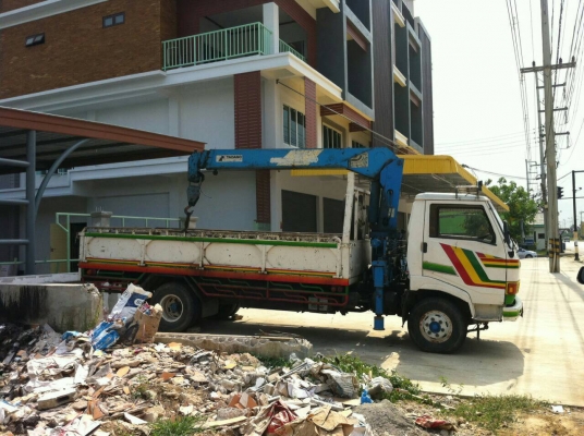 ขายหกล้อ Hino ติดเครน พร้อมใช้งาน