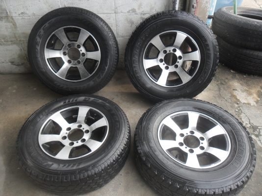 ล้อแม็ก 15นิ้ว 6รู พร้อมยาง สวยๆ 4 ล้อ ราคา 5900 บาท