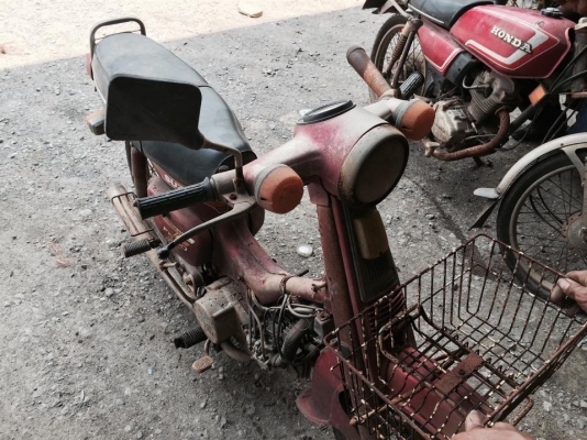 suzuki fr80 เดิมๆ รถจมน้ำ suzuki fr80 เดิมๆ รถจมน้ำ