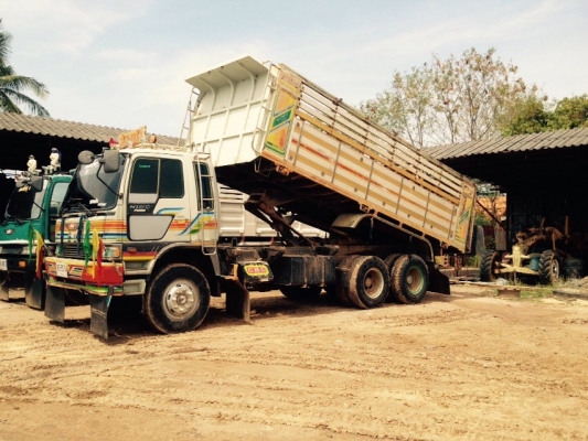 ขายรถ 10 ล้อ 2 เพลา กระบะเนียมดั้ม HINO 3 M รถสวยเดิมๆ ราคา.1150000 ต่อรอง สนใจรีบจองด่วน