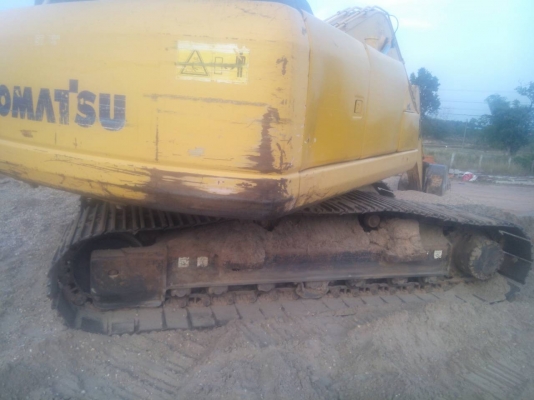 ขายรถแบคโค KOMATSU PC 200-8 ทำงานน้อย เอกสารอิมวอย ราคา2100000 ต่อรอง สนใจโทร