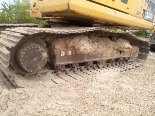 ขายรถแบคโค KOMATSU PC 200-8 ทำงานน้อย เอกสารอิมวอย ราคา2100000 ต่อรอง สนใจโทร