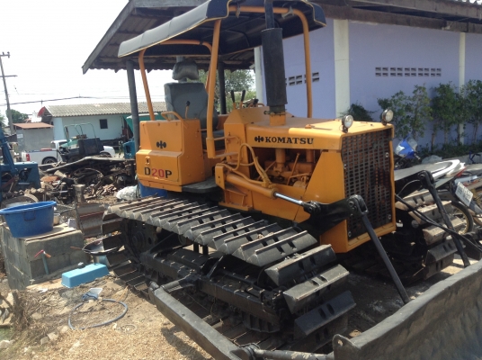 ขายD2-5 สภาพสวย พร้อมใช้งาน เครื่องดี ช่วงล่างดี ใบเเทร็กเต็ม ราคาต่อรองได้