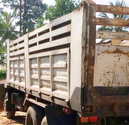 ขายด่วน กระบะดั๊มพ์เหล็ก 12 ตันพร้อมชุดกระบอกดั๊มพ์ของเสรีชัย สภาพสวยพื้นดีไม่ผุไม่บุบพร้อมบรรทุกได้เลยครับ ราคาต่อรองได้ครับ