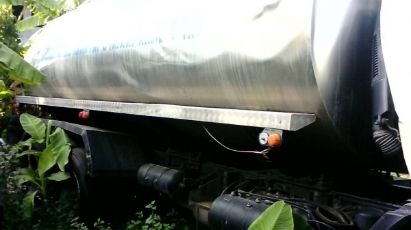 ด่วนๆขายเหมา2คันคู่ รถอุบัติเหตุพร้อมเล่มทะเบียน isuzu fvm 24 0   ฌ